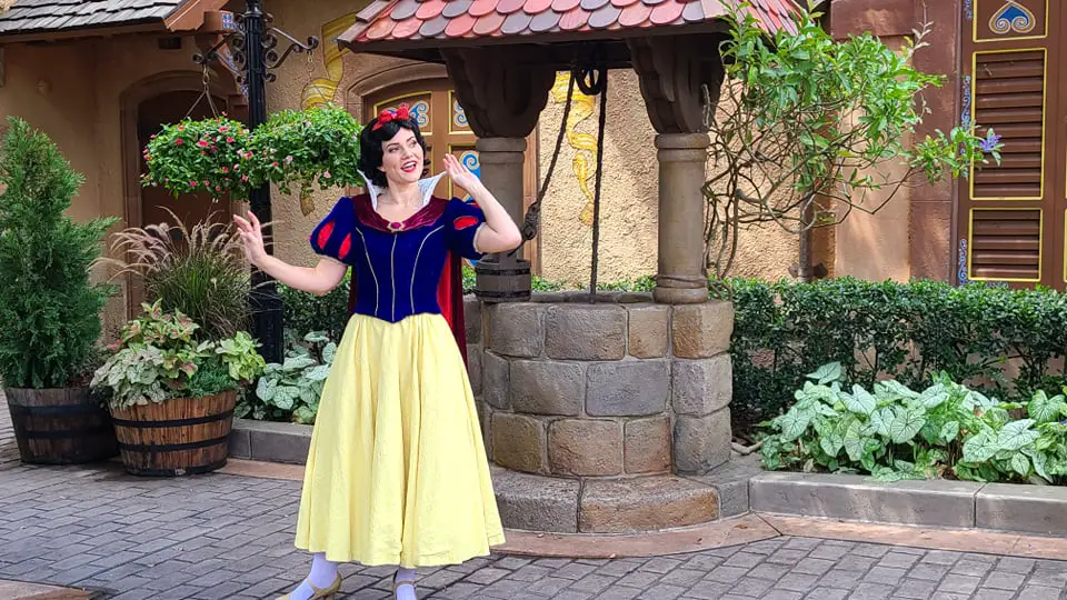 Snow White is appearing for socially distanced meets at Epcot