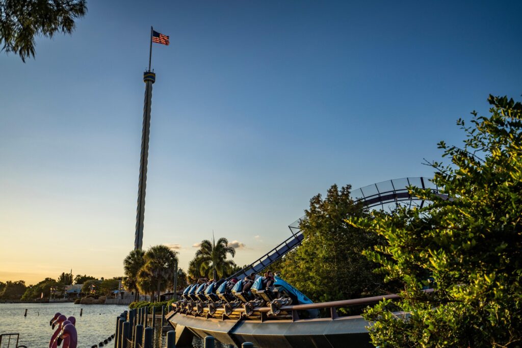CELEBRATE THE LAST BLAST OF SUMMER AT SEAWORLD WITH THE 2022 FUN CARD AND GET THE REST OF 2021 INCLUDED