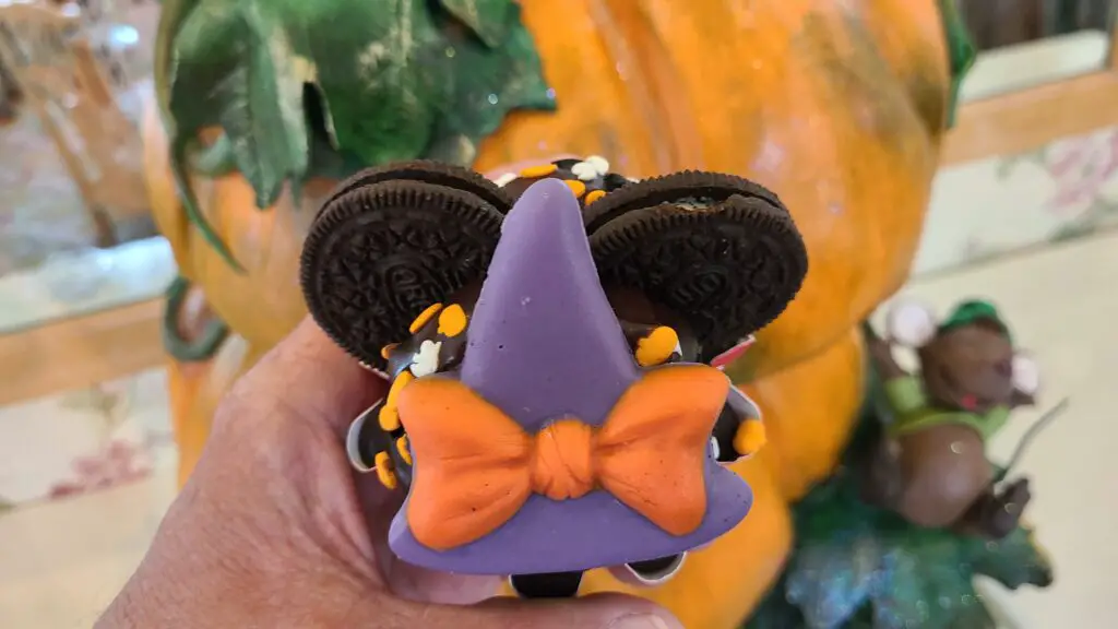 Minnie Halloween Cookie Cupcake at Grand Floridian