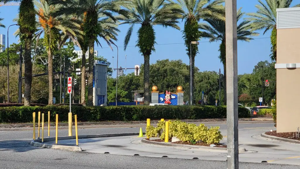Crossroads shopping center near Disney World is now officially closed