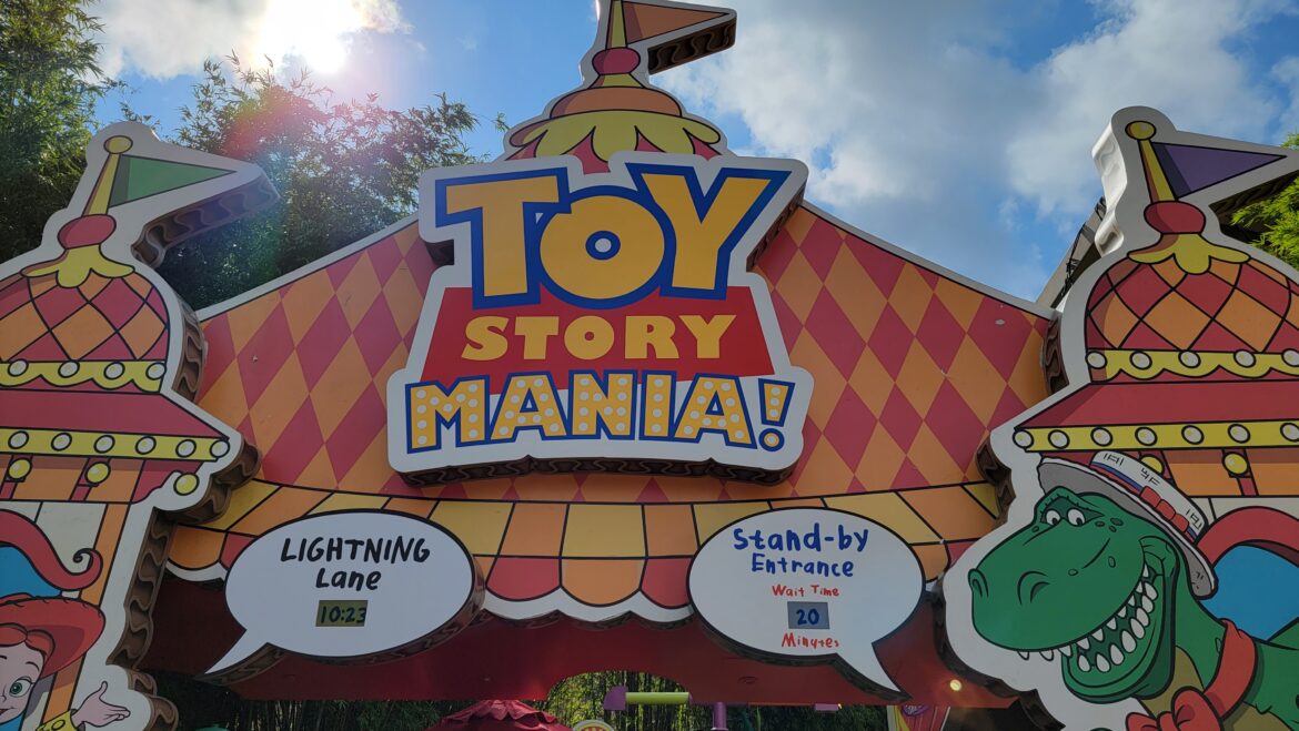 Lightning Lane signage showing up at Walt Disney World