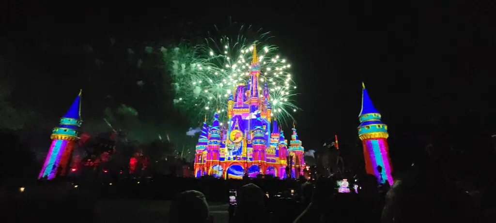 Walt Disney World Premiers New Night-Time Spectacle "Disney Enchantment"