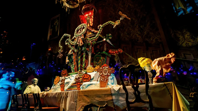 Haunted Mansion Holiday Gingerbread House celebrates 20 years of spooky fun!