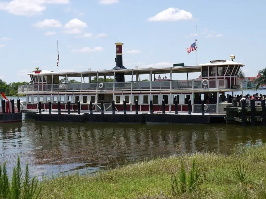 Video: Fight breaks out on Magic Kingdom Ferry Boat