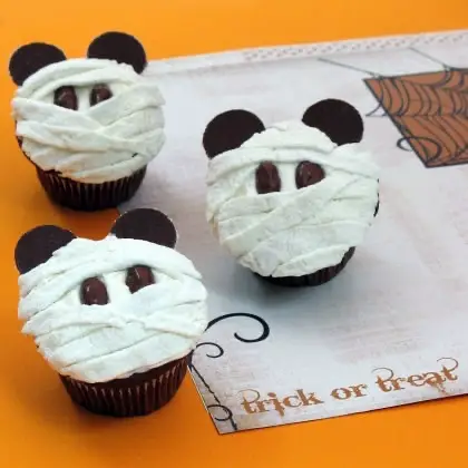 Mickey's Mummy Cupcakes