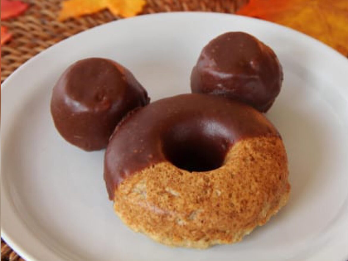 This Mickey’s Apple Cider Donut Is The Perfect Treat For Fall!