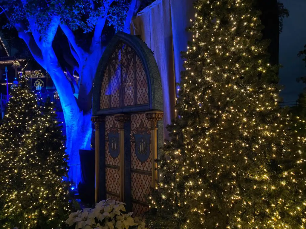 Candlelight Processional could return to Disneyland this Holiday season