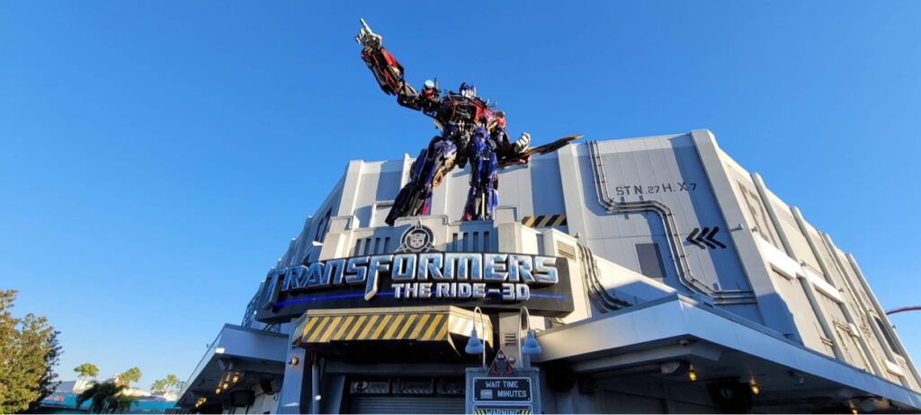 Universal Orlando is hiring ride and show technicians