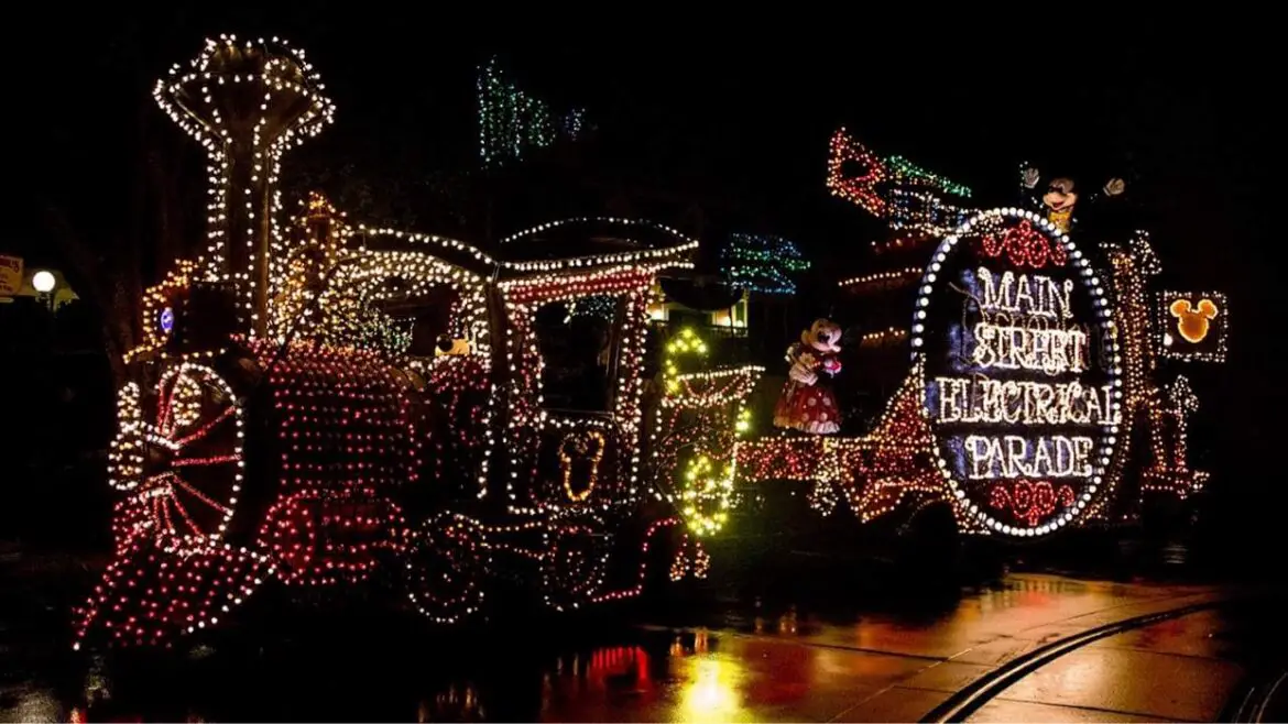 Main Street Electrical Parade is Returning to Disneyland