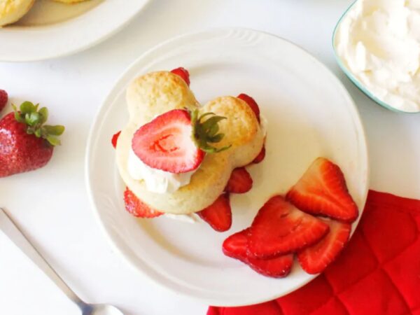 Mickey strawberry shortcake