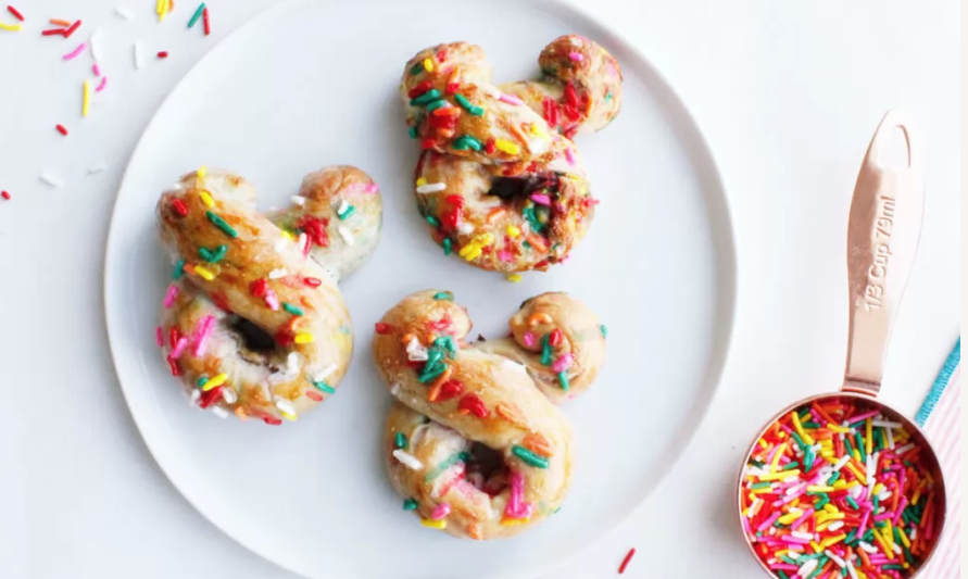 Colorful Mickey Shaped Pretzels To Bake At Home!