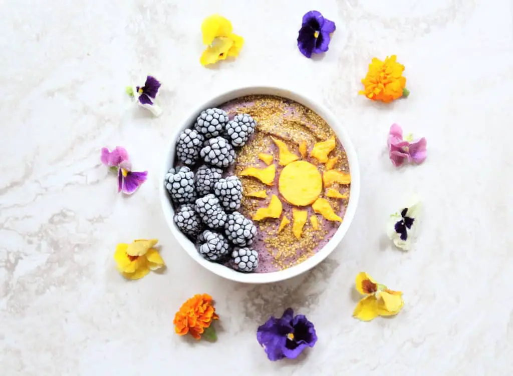 Get Ready To Have The Best Day Ever With This Rapunzel Smoothie Bowl!