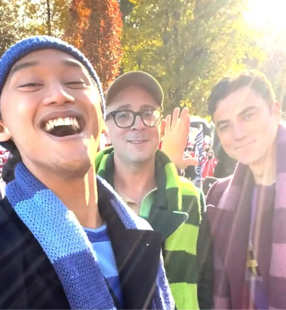 Three Blue’s Clues Hosts reunite for Macy's Thanksgiving Day Parade performance