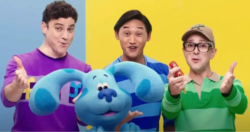 Three Blue’s Clues Hosts reunite for Macy's Thanksgiving Day Parade performance
