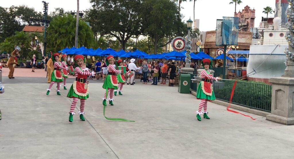 Santa's Holiday Cavalcade returns to Hollywood Studios