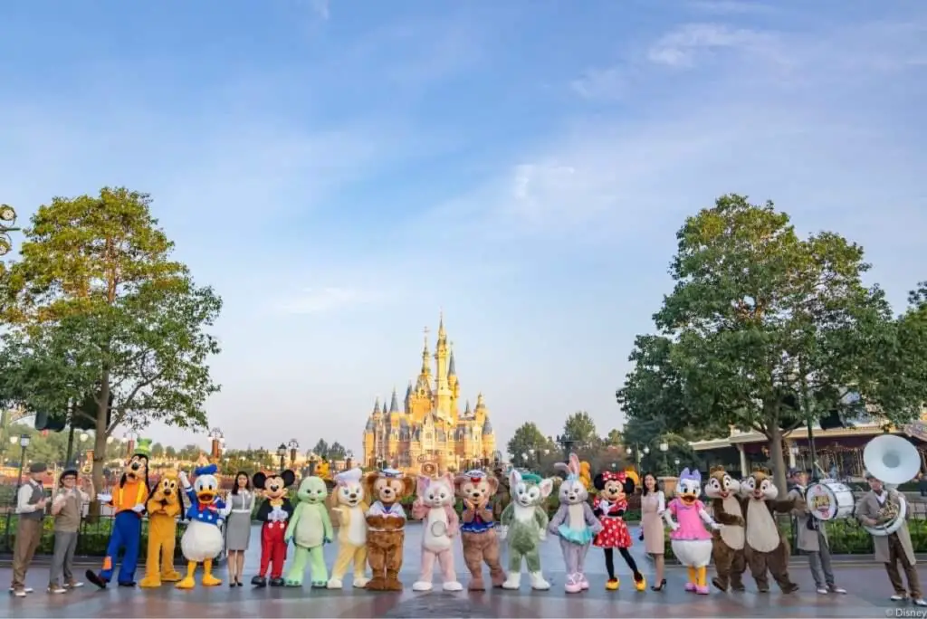 Shanghai Disneyland Closed due to COVID reopening again tomorrow