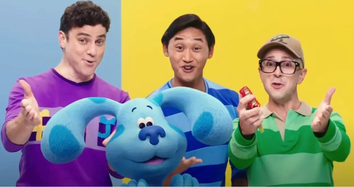 Three Blues Clues Hosts Reunite For Macys Thanksgiving Day Parade Performance Chip And Company 7578