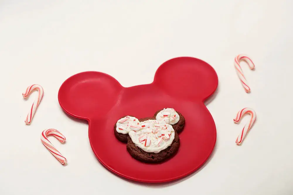 Delicious Mickey Mouse Peppermint Cookies To Bake During The Holidays!