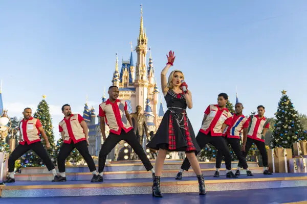 Tune in Christmas Morning for the Disney Parks Magical Christmas Day Parade on ABC