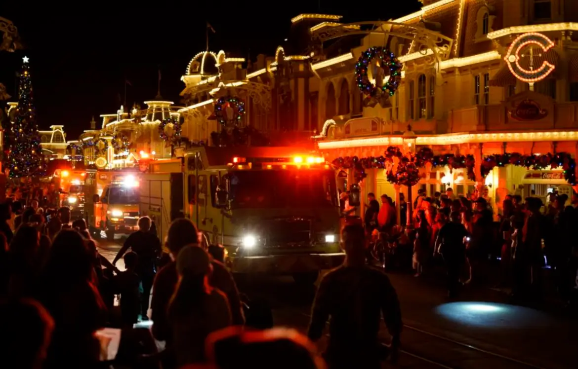 Fire in the Magic Kingdom prompts Firetrucks on Main Street USA