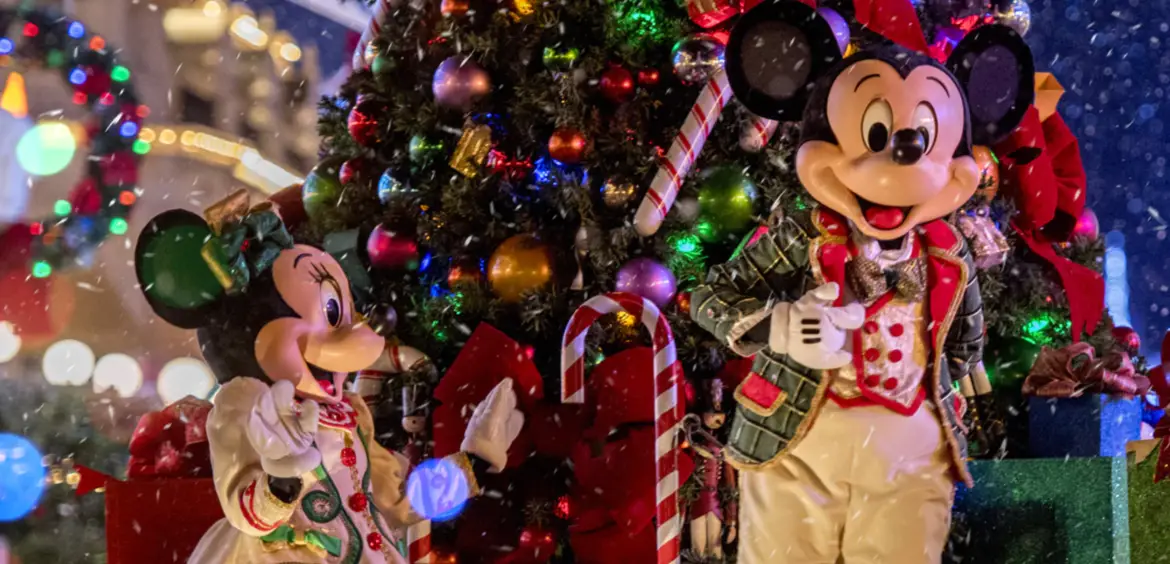 Mickey’s Once Upon a Christmastime Parade daytime performances return today to the Magic Kingdom