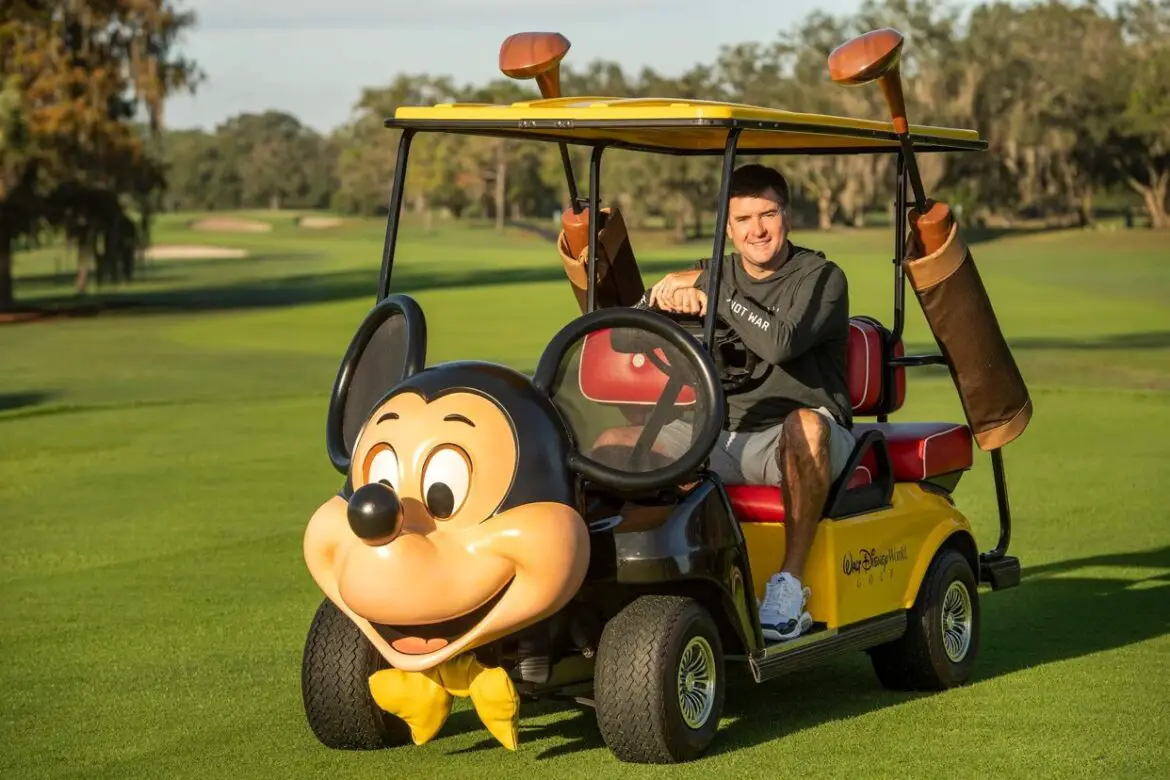 Pro Golfer Bubba Watson and his family visit Disney’s Magnolia Golf Course