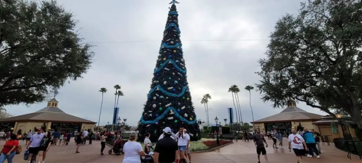 Disney World Extends theme park hours for the Holidays