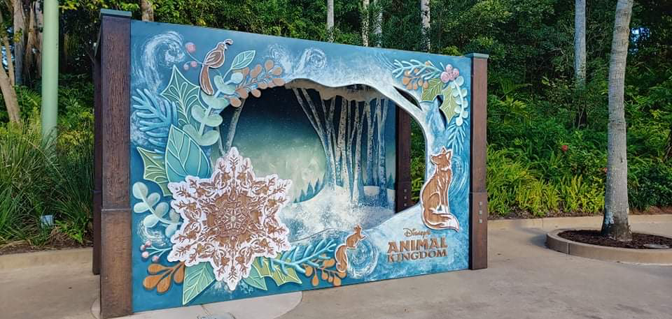 Animal Kingdom’s Photo Op Got a Holiday Update