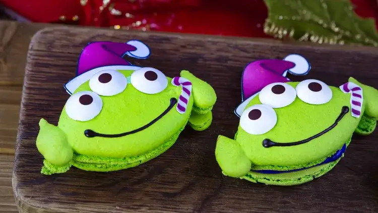 Don't miss these holiday sweet treats from Disneyland Resort!
