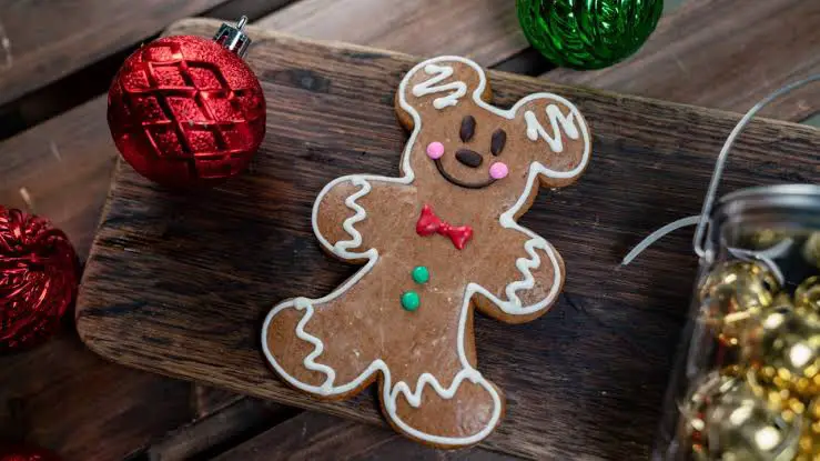 Adorable Mickey Gingerbread Cookie Recipe For This Christmas!