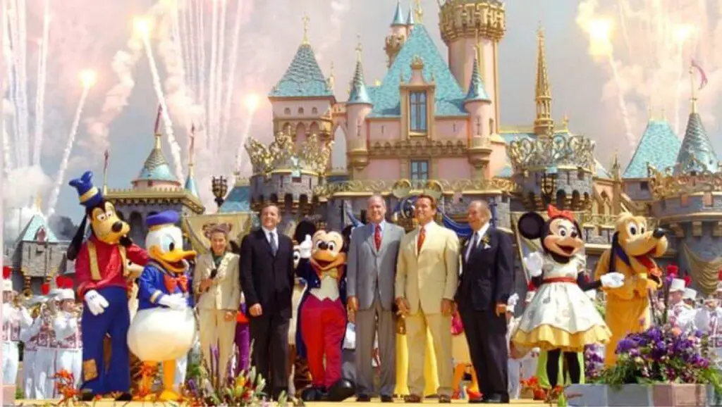 Former Disney CEO Michael Eisner talks about Bob Iger and Bob Chapek