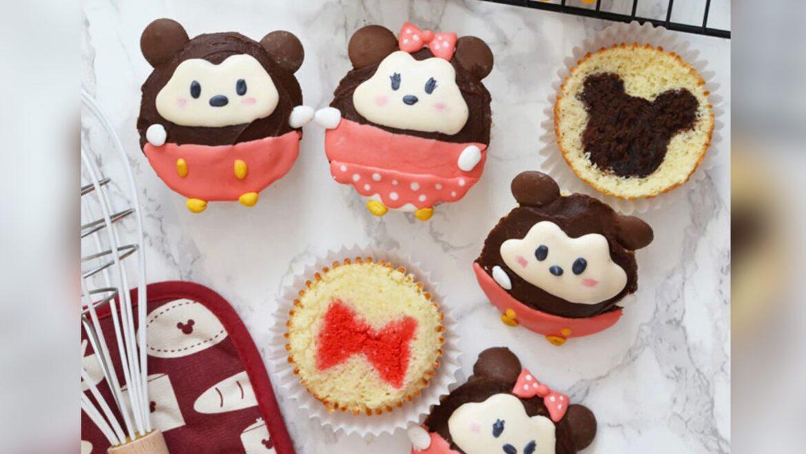 These Mickey And Minnie Ufufy Cupcakes Have A Hidden Surprise Inside!