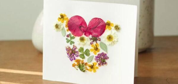 Minnie Mouse Pressed Flowers Card 