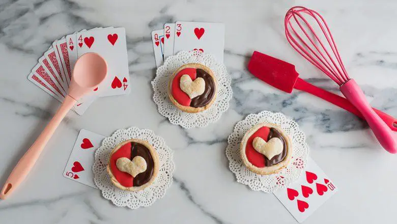 You’ll Lose Your Head Over These Queen Of Hearts Tarts!