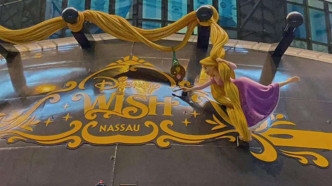 Rapunzel installed onto the stern of the Disney Wish
