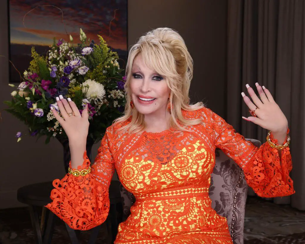 Dolly Parton Kicks Off Dollywood’s 37th Season in Style During Season Passholder and Media Preview Day