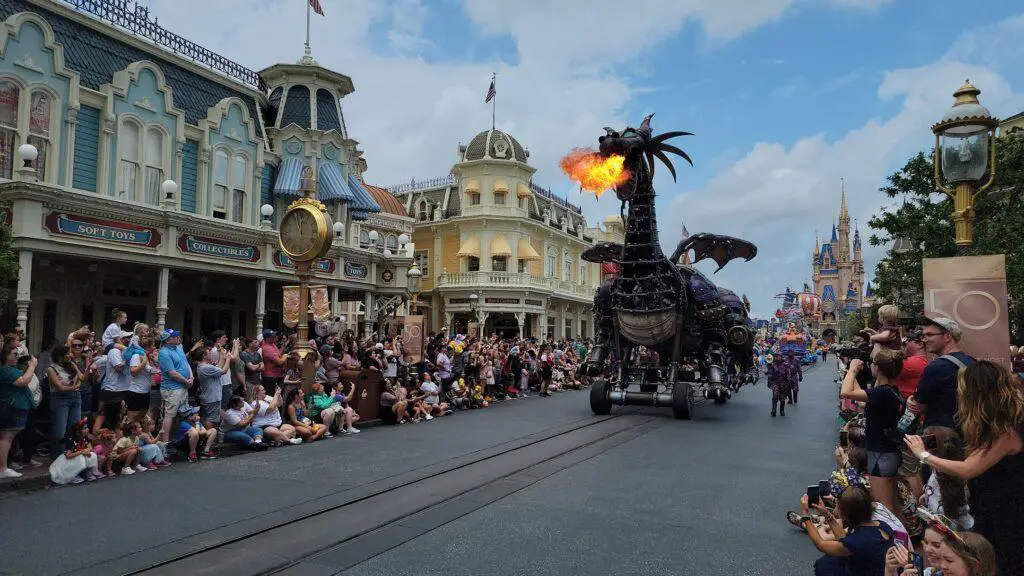 Disney's Festival of Fantasy Parade RETURNS to the Magic Kingdom