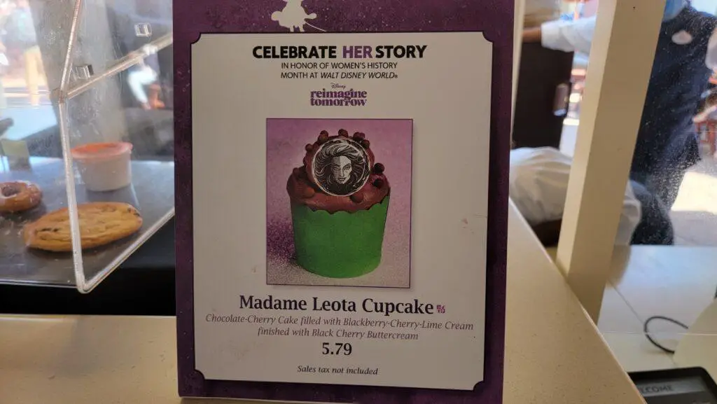 Madame Leota Cupcake