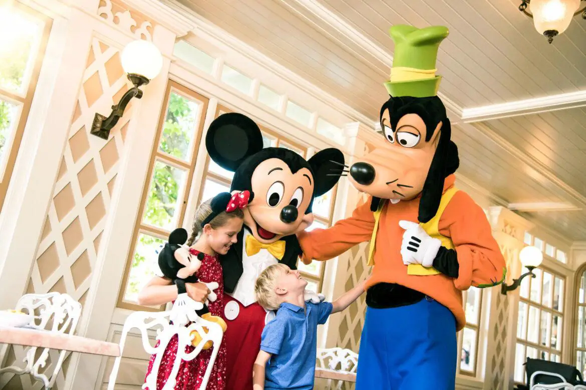 Disney Character Meet & Greets No Longer Socially Distanced at Disneyland Paris starting April 1st