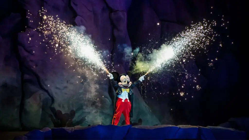 Entertainment Returns to Walt Disney World Resort