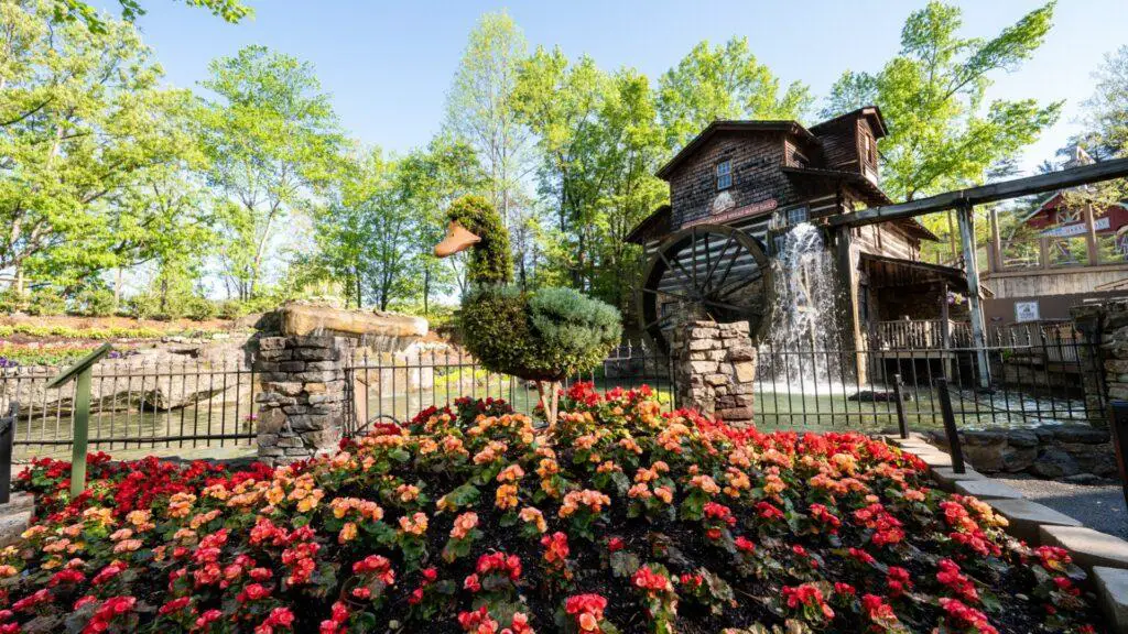 Dollywood named a favorite theme park by National Amusement Park Historical Association
