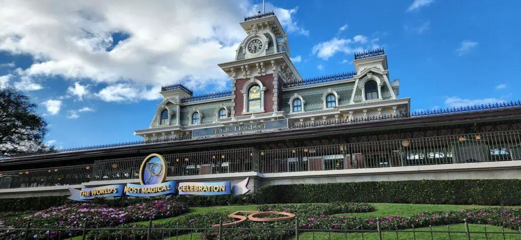 Disney World Extends theme park hours for all 4 parks in July