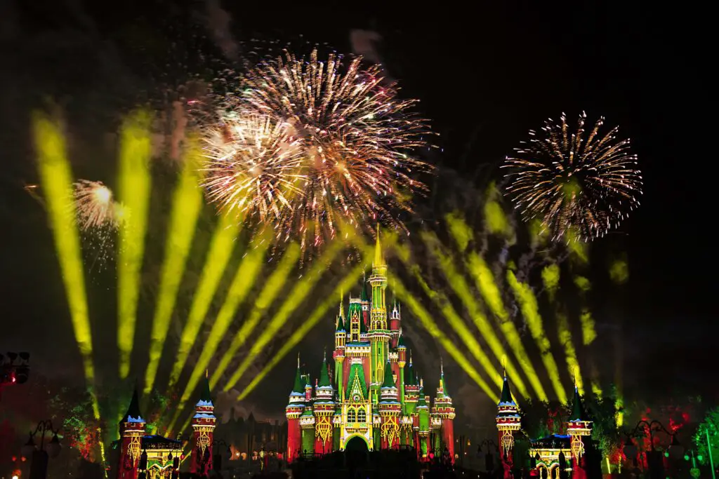 Mickey’s Very Merry Christmas Party Returns to Walt Disney World Resort 
