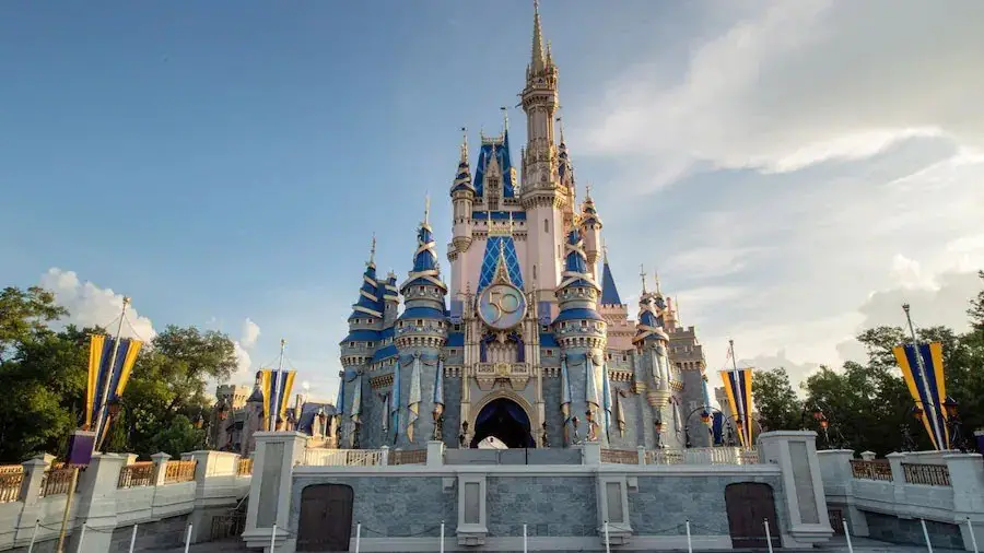 Win a 7 night Holiday including a one night stay in the Cinderella Castle Suite