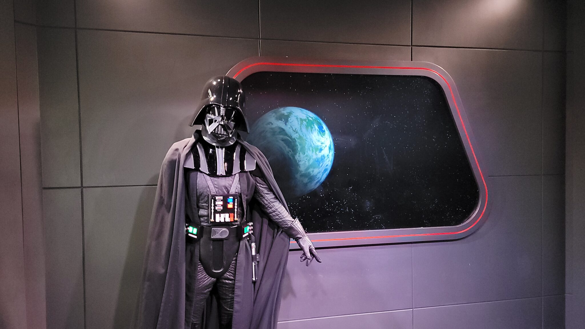 Star Wars Launch Bay is now open in Disney's Hollywood Studios | Chip ...