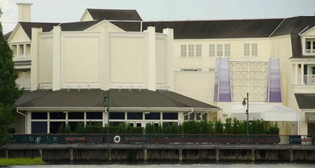 Signage completely removed from ESPN Club at Disney's Boardwalk