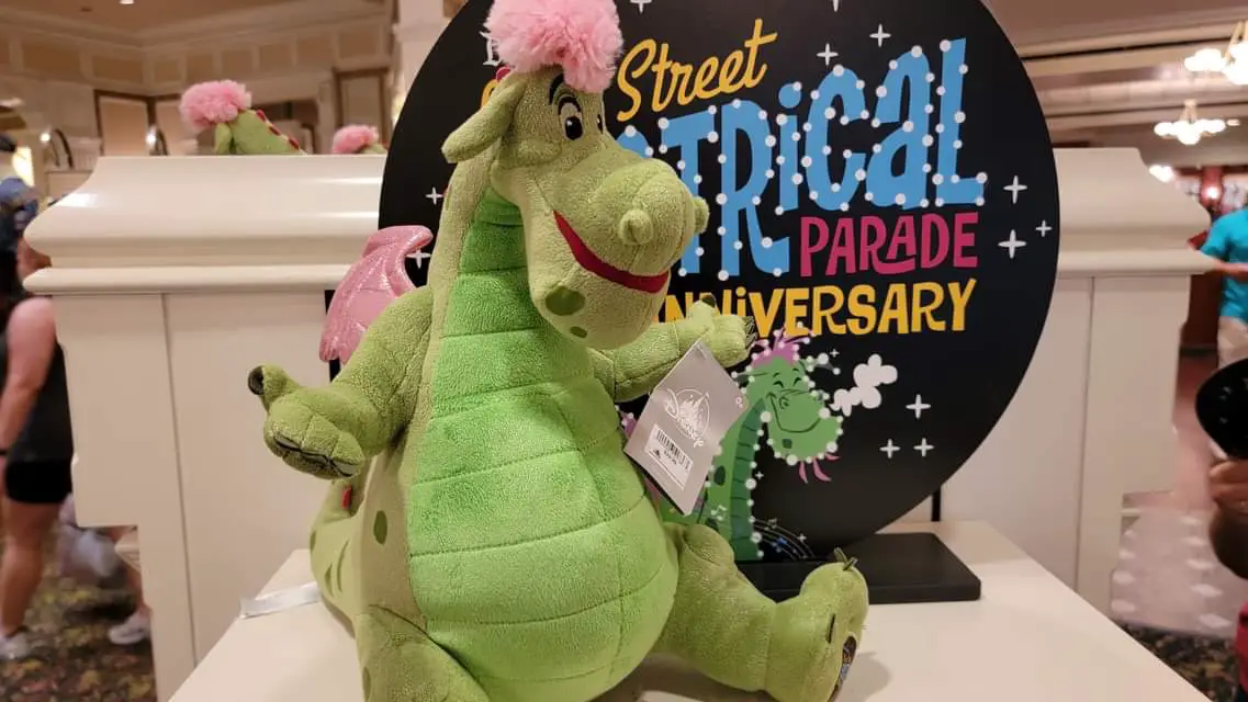 Elliott Plush From Pete's Dragon And The Main Electrical Parade! | Chip ...