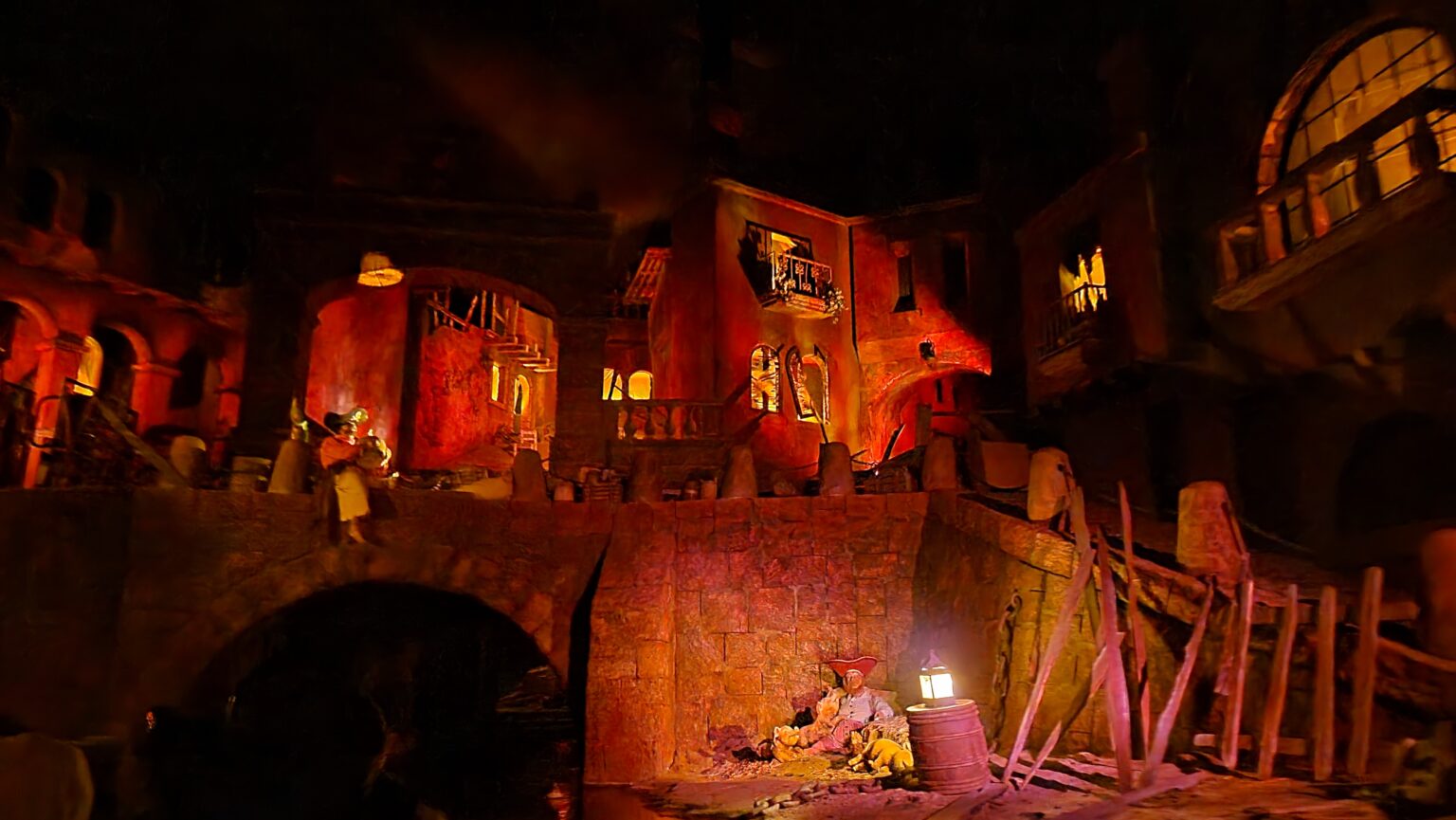 Pirates of the Caribbean has LIVE Performers for Mickey's Not So Scary ...