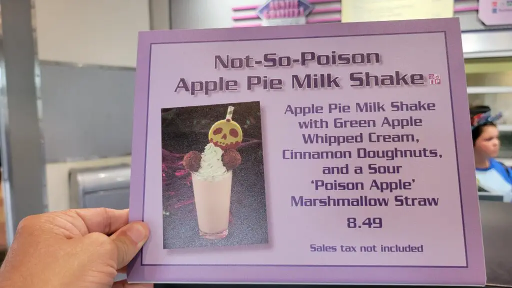Not-So-Poison Apple Pie Milkshake