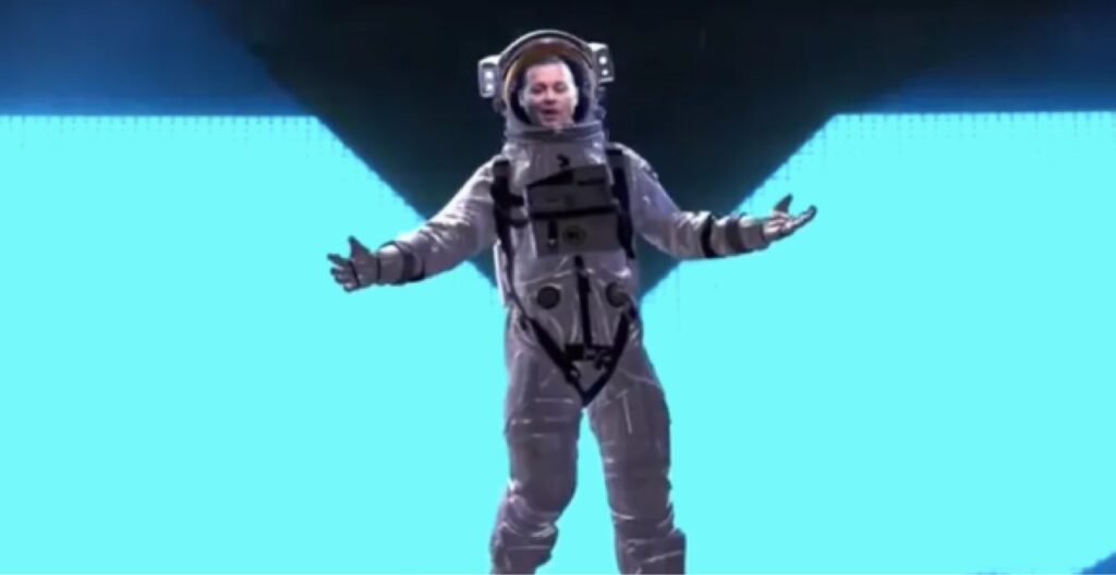 Johnny Depp Makes Surprise Appearance at MTV VMAs